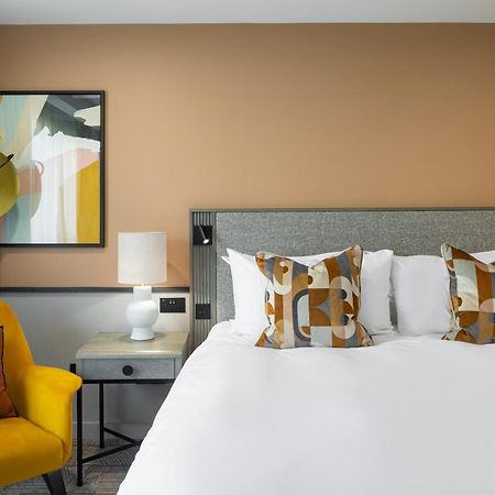 Voco Fareham - Solent By Ihg Hotel Bagian luar foto