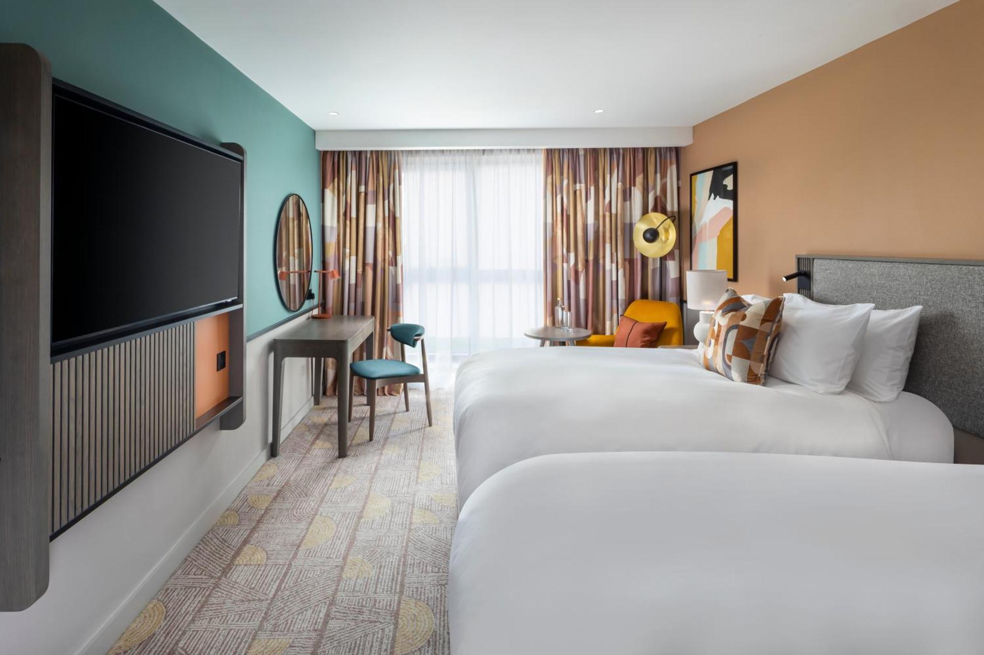 Voco Fareham - Solent By Ihg Hotel Bagian luar foto
