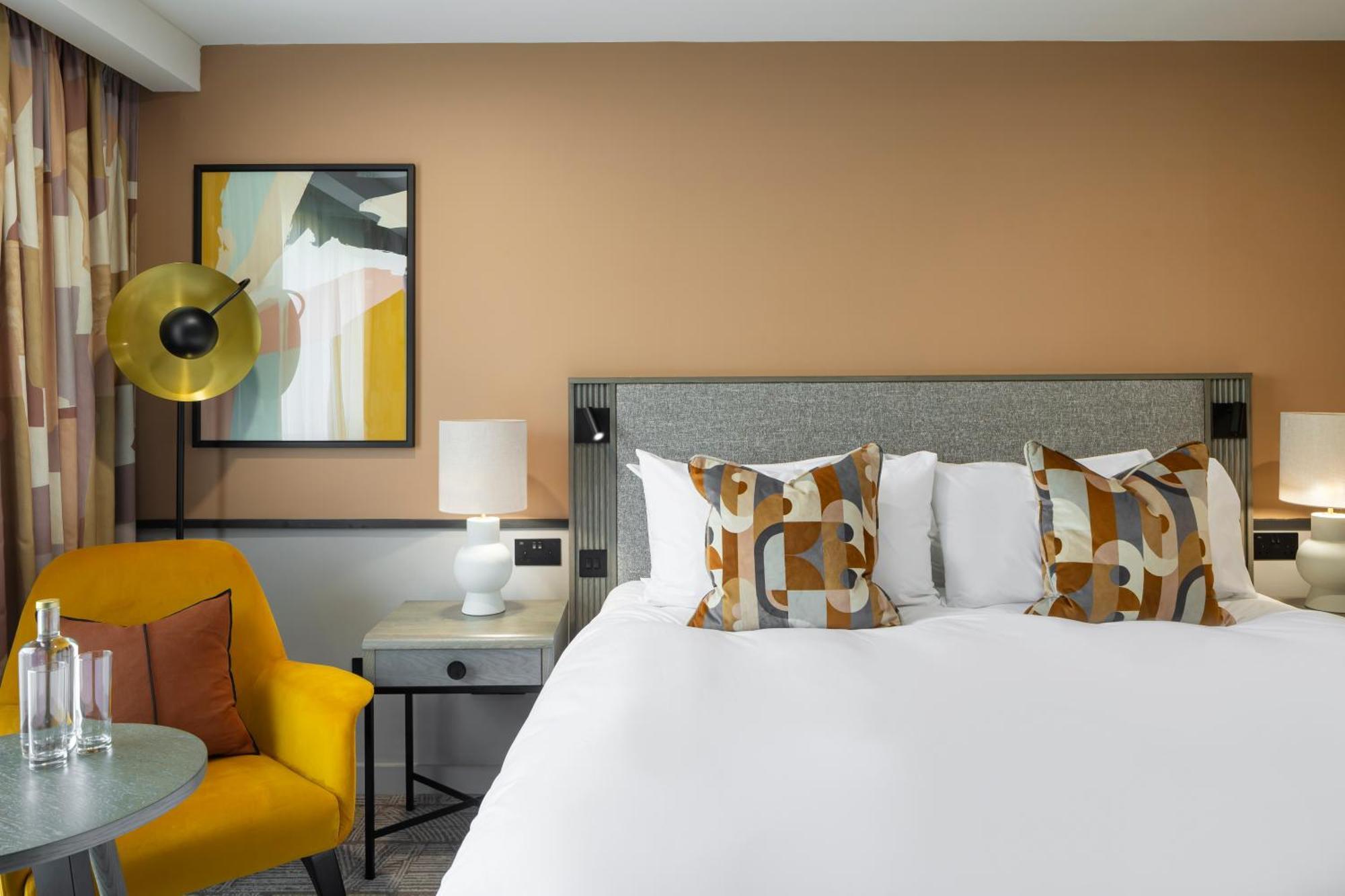 Voco Fareham - Solent By Ihg Hotel Bagian luar foto