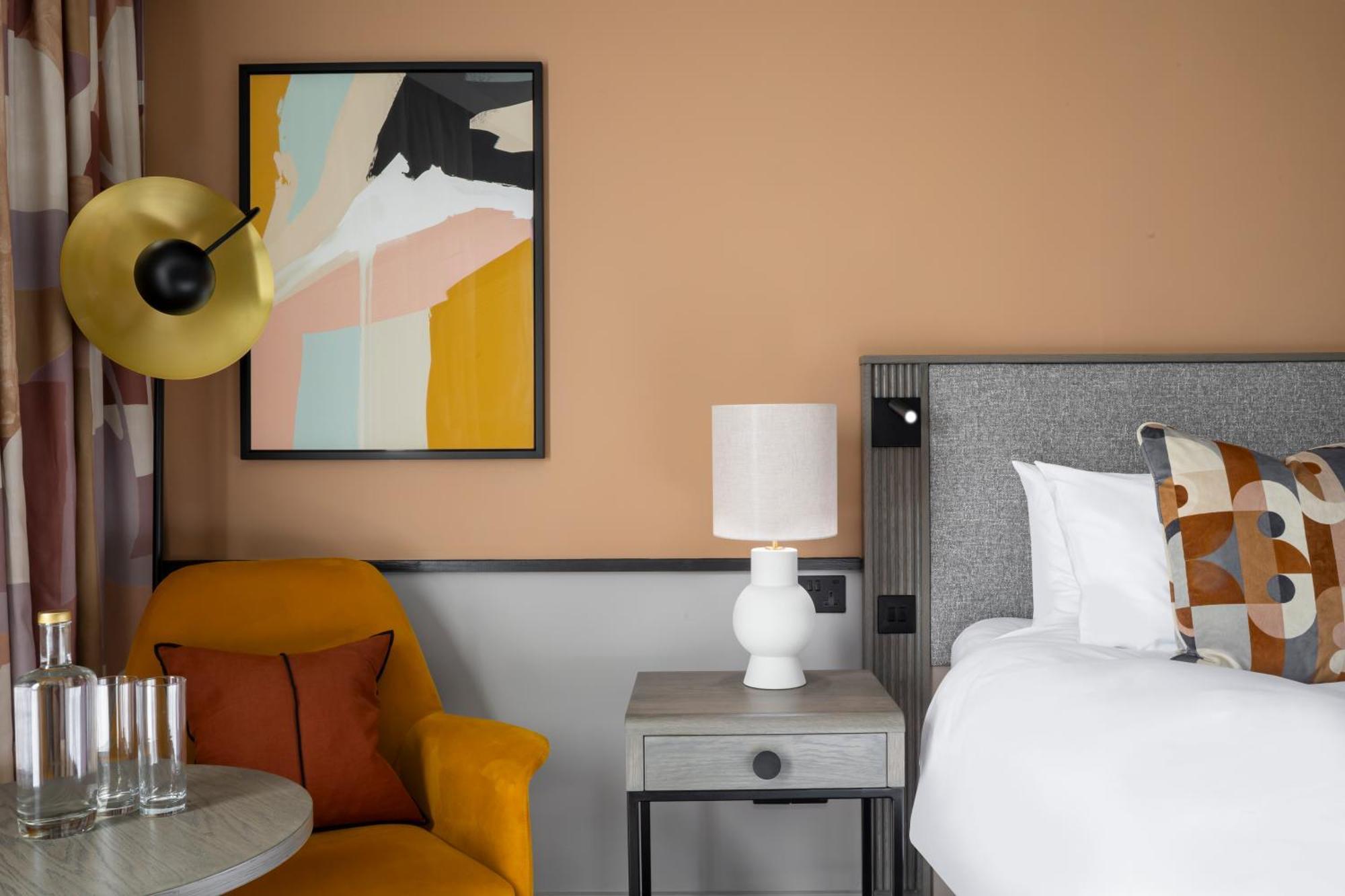 Voco Fareham - Solent By Ihg Hotel Bagian luar foto