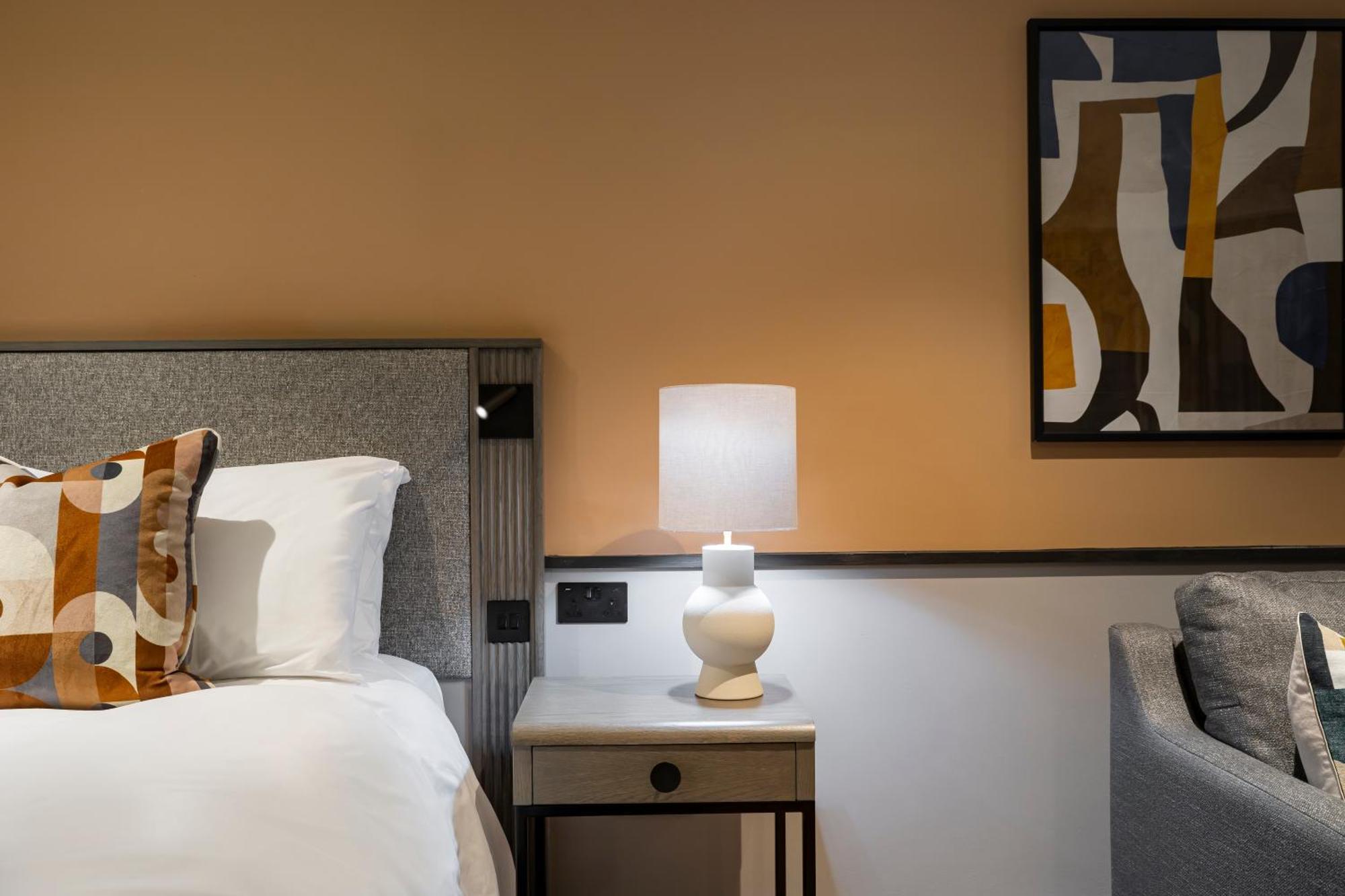 Voco Fareham - Solent By Ihg Hotel Bagian luar foto