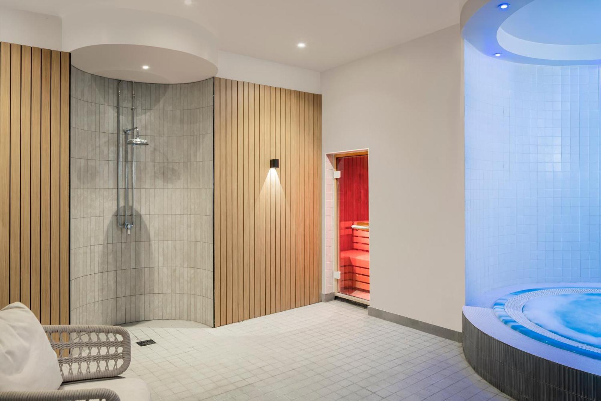 Voco Fareham - Solent By Ihg Hotel Bagian luar foto