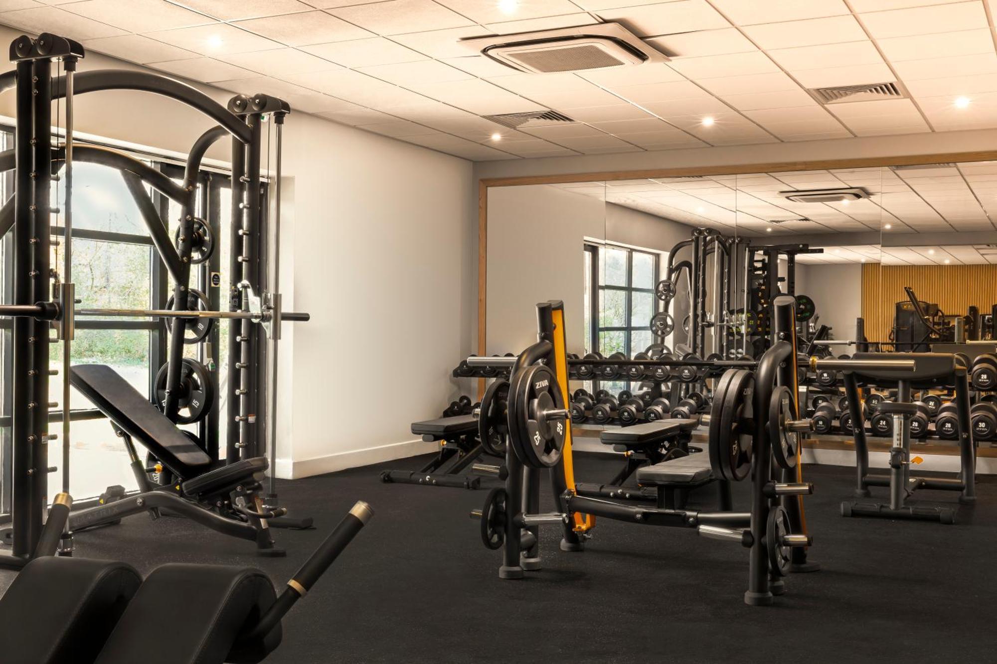 Voco Fareham - Solent By Ihg Hotel Bagian luar foto